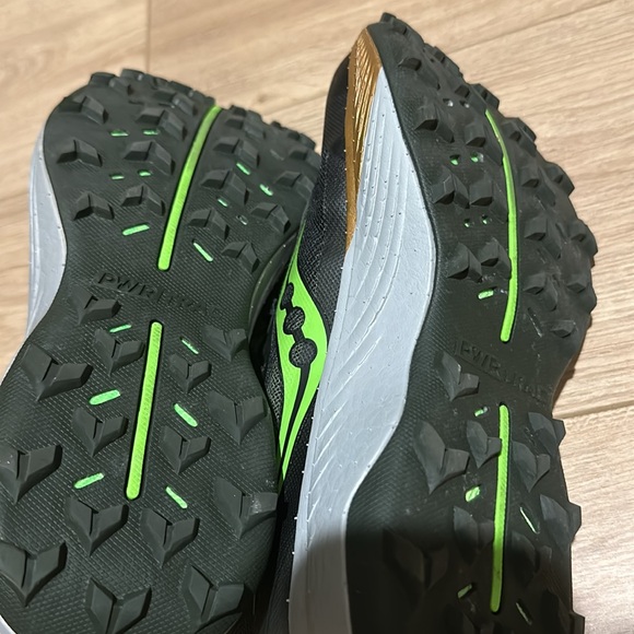 Saucony Endorphin Edge Carbitex Trail Running Shoes Womens Size 7.5 - Picture 4 of 5